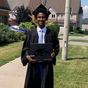 Meet your Posher, Adil